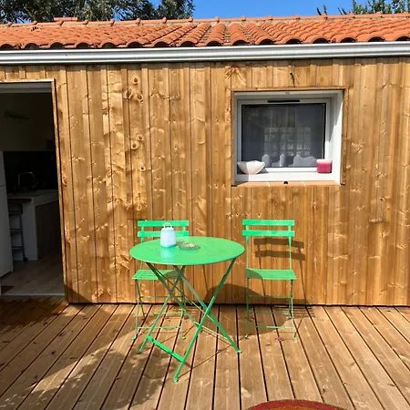 Cocon Cosy Entre Terre & Πανσιόν Le Fenouiller